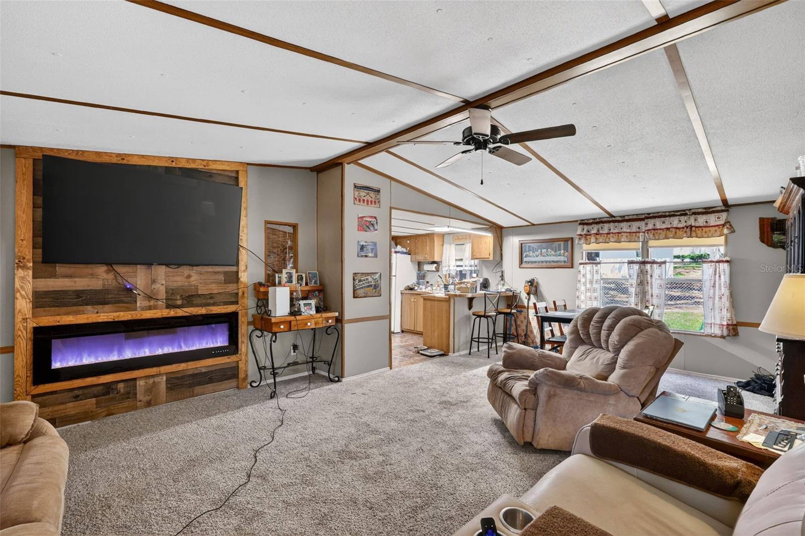 INDIAN HILL - Residential