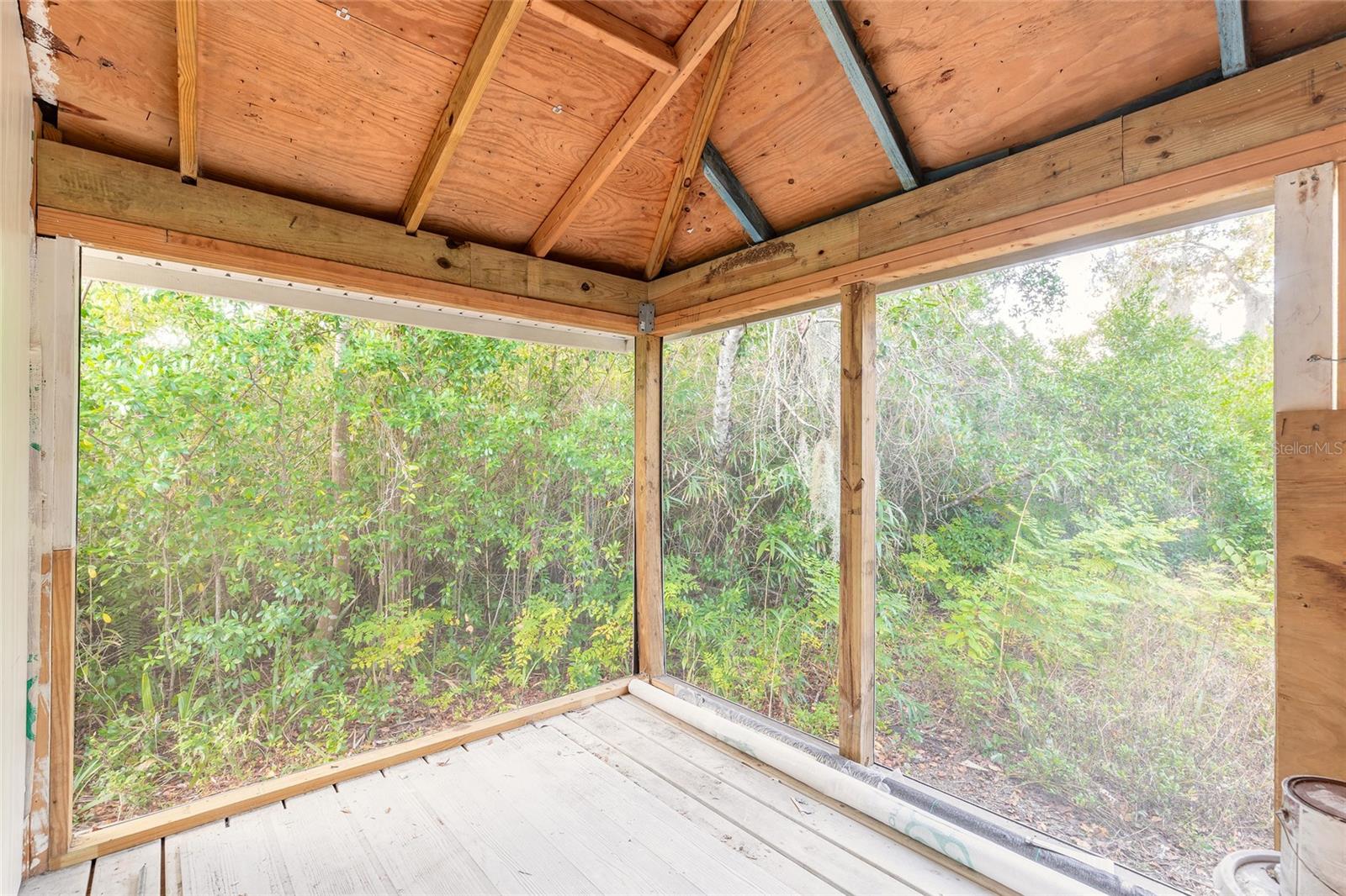 LINCOLN PARK IN GRANT LT 08 01/2 ORMOND - Residential