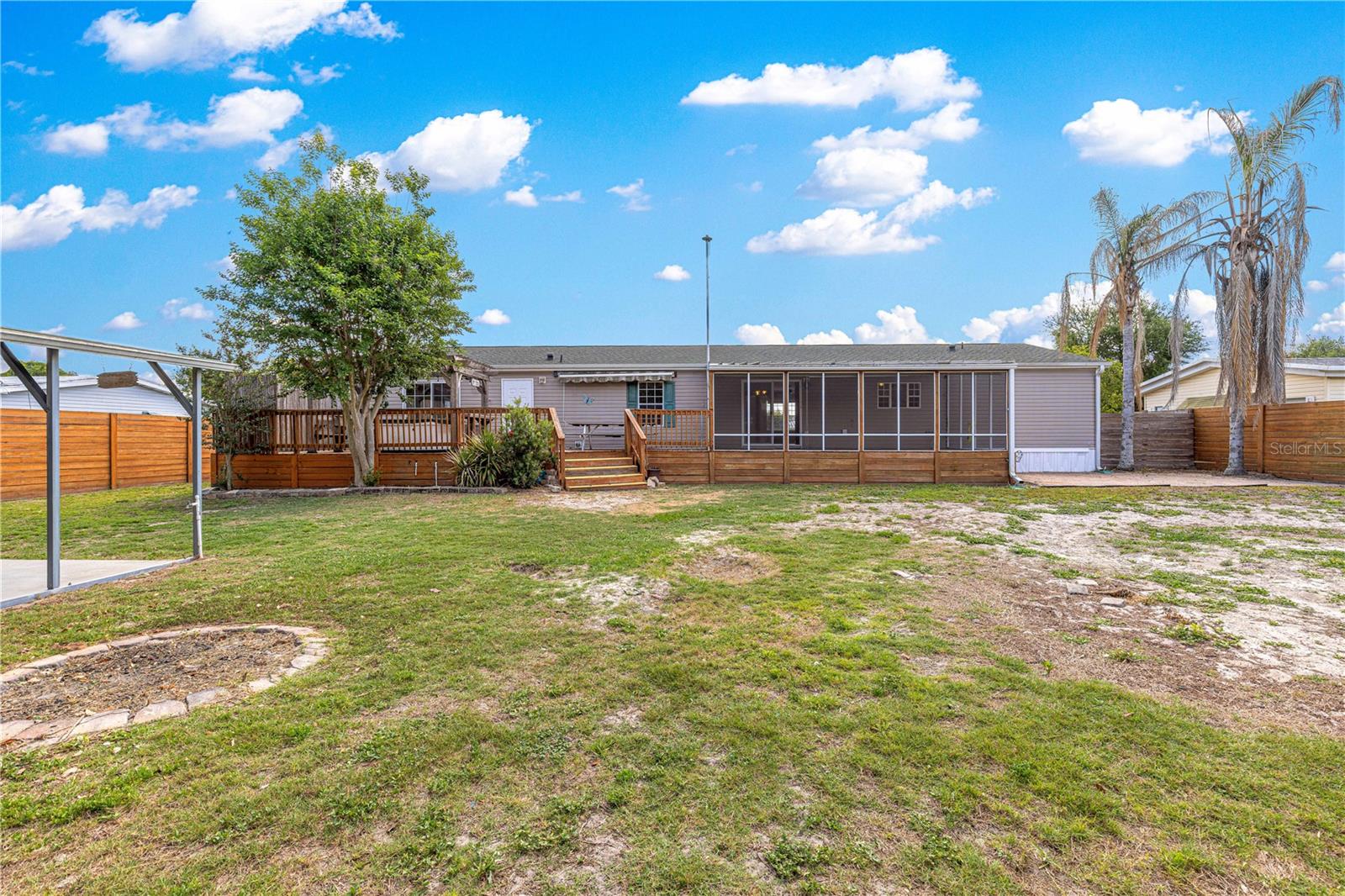 LAKE WEIR HARBOR ESTATE - Residential