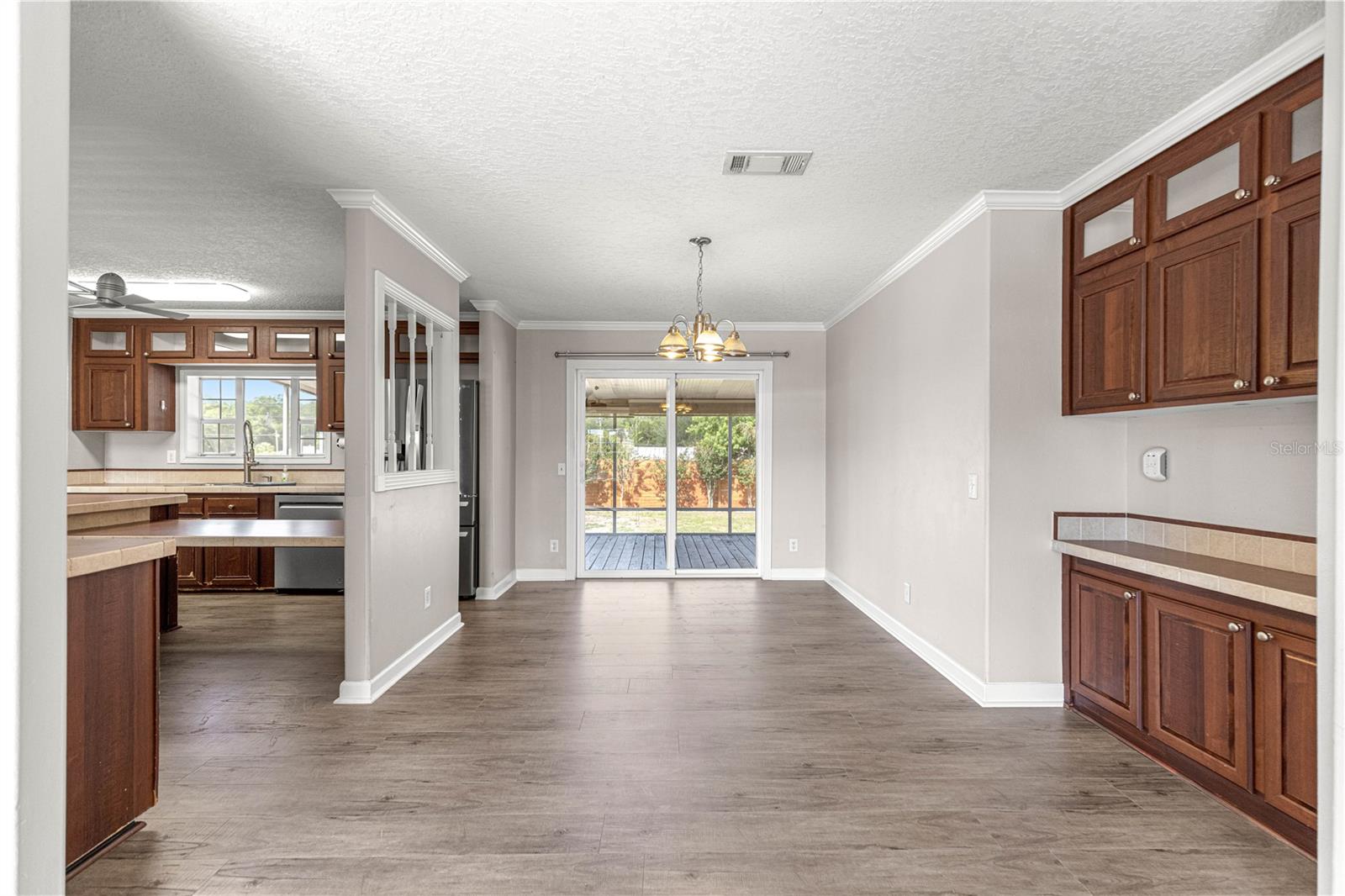 LAKE WEIR HARBOR ESTATE - Residential