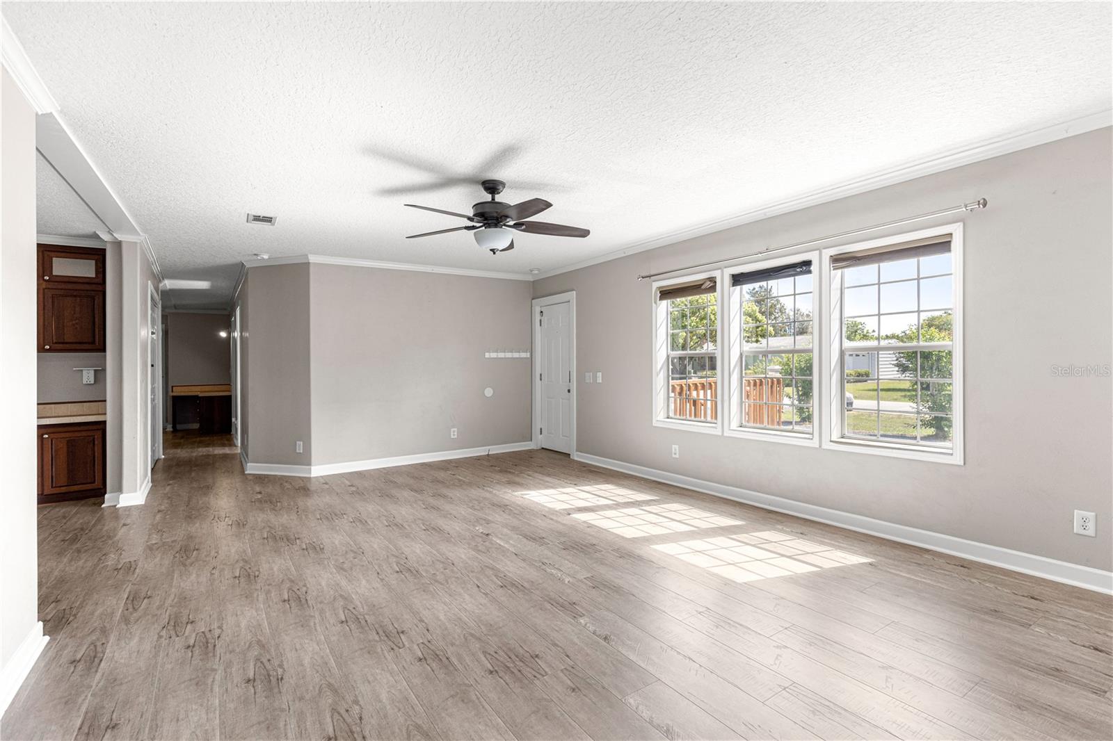 LAKE WEIR HARBOR ESTATE - Residential