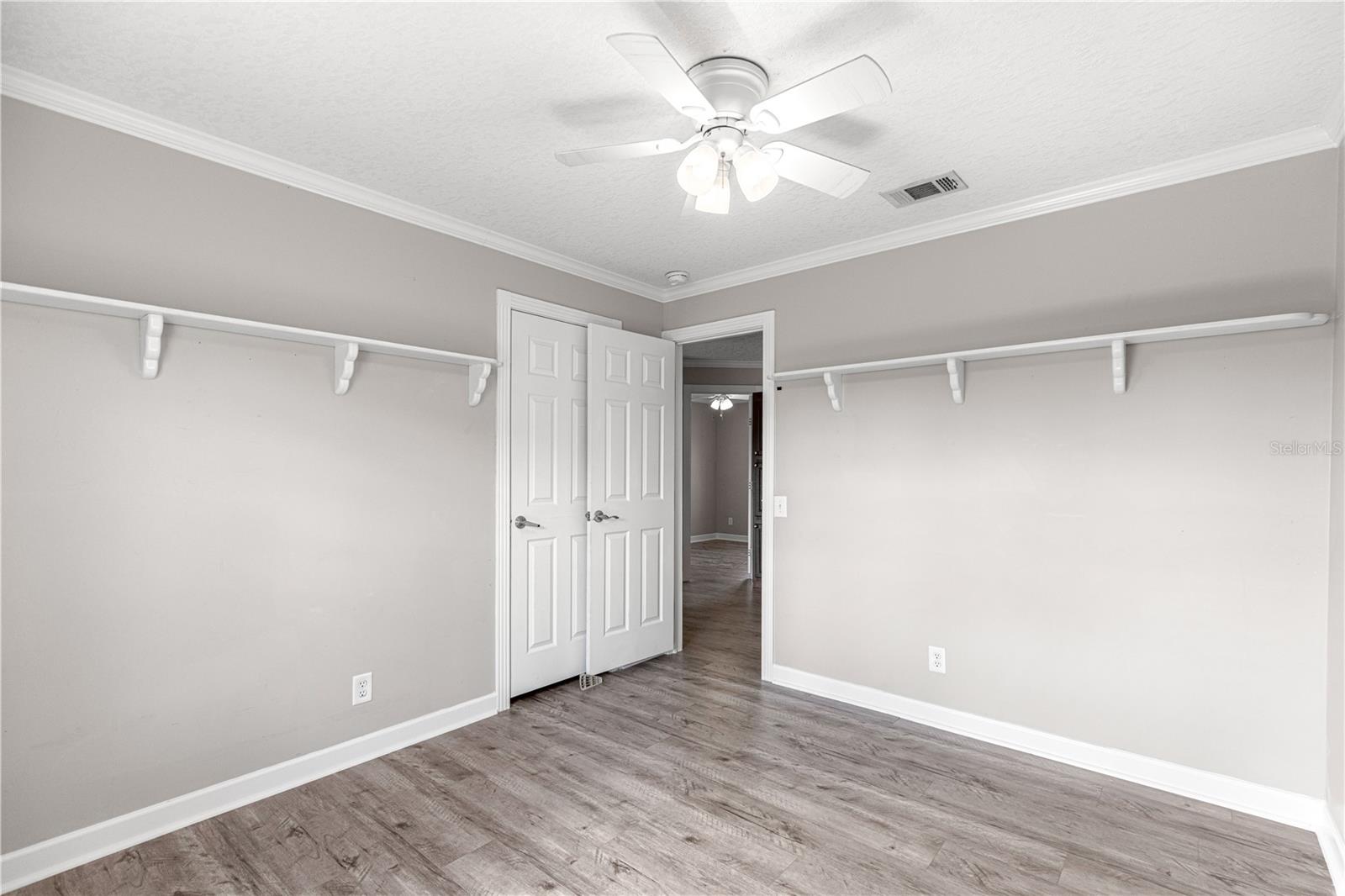 LAKE WEIR HARBOR ESTATE - Residential