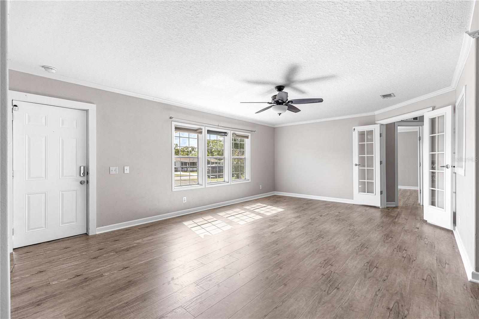 LAKE WEIR HARBOR ESTATE - Residential