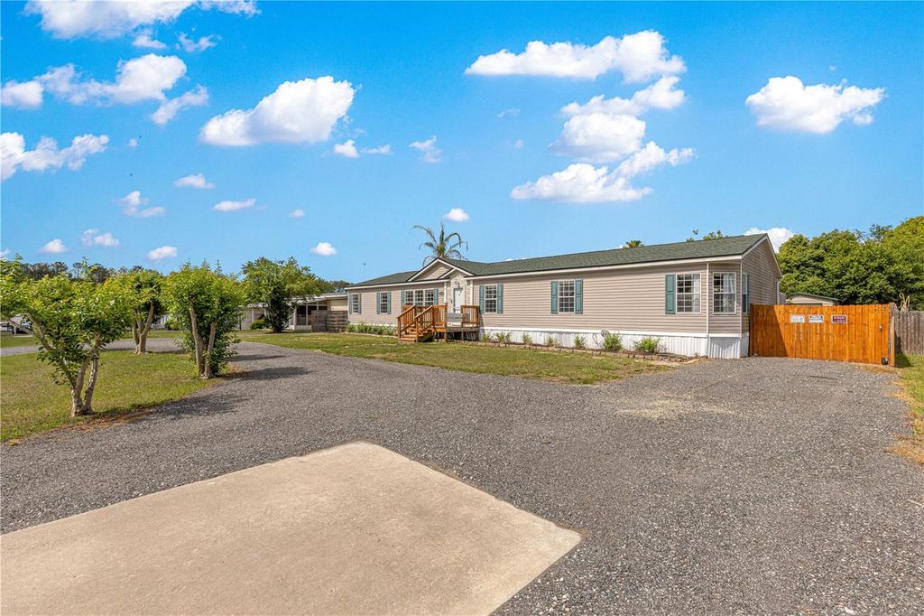 Photo of 15090 SE 103rd Avenue, Summerfield, FL 34491 (MLS # OM723404)