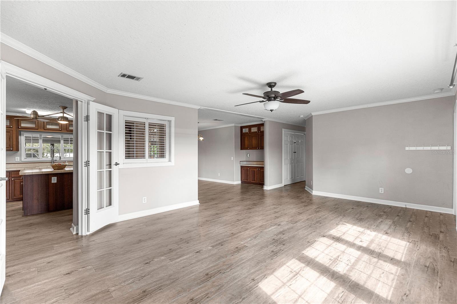 LAKE WEIR HARBOR ESTATE - Residential