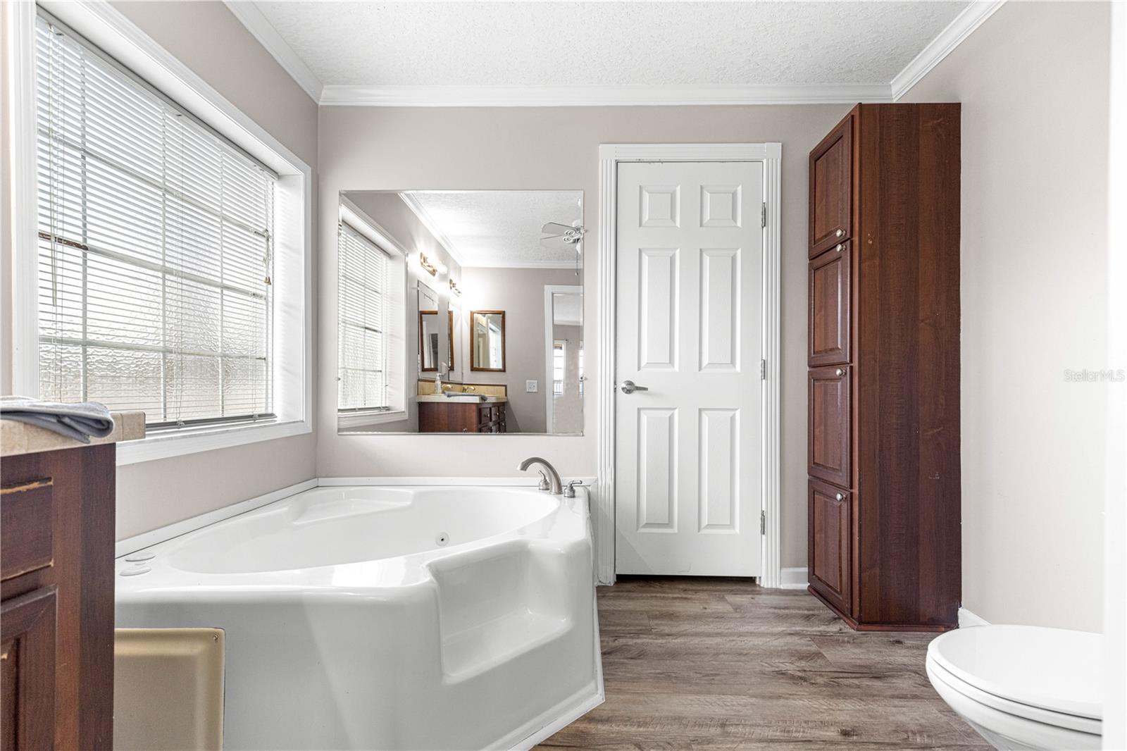 LAKE WEIR HARBOR ESTATE - Residential