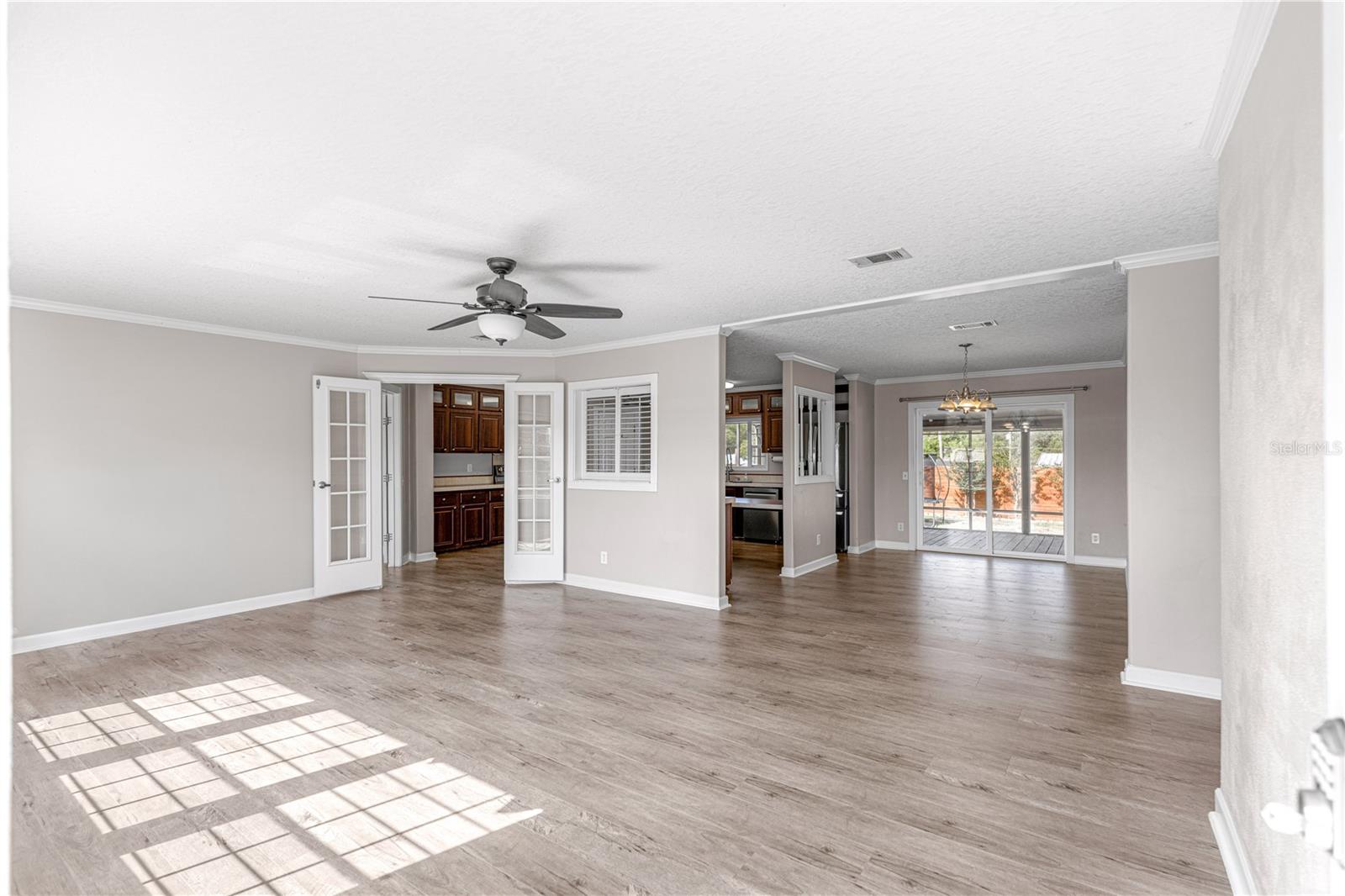 LAKE WEIR HARBOR ESTATE - Residential