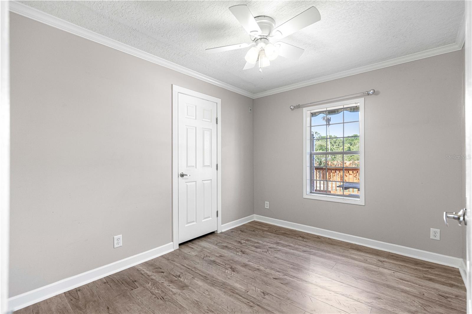 LAKE WEIR HARBOR ESTATE - Residential