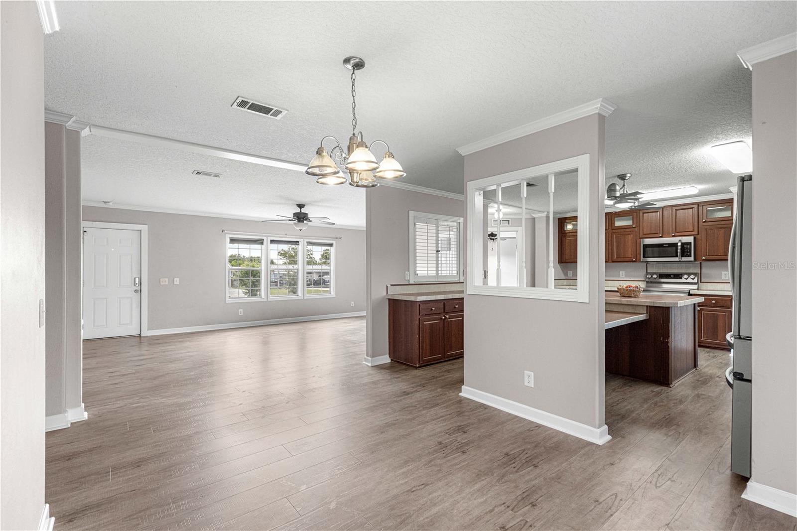 LAKE WEIR HARBOR ESTATE - Residential