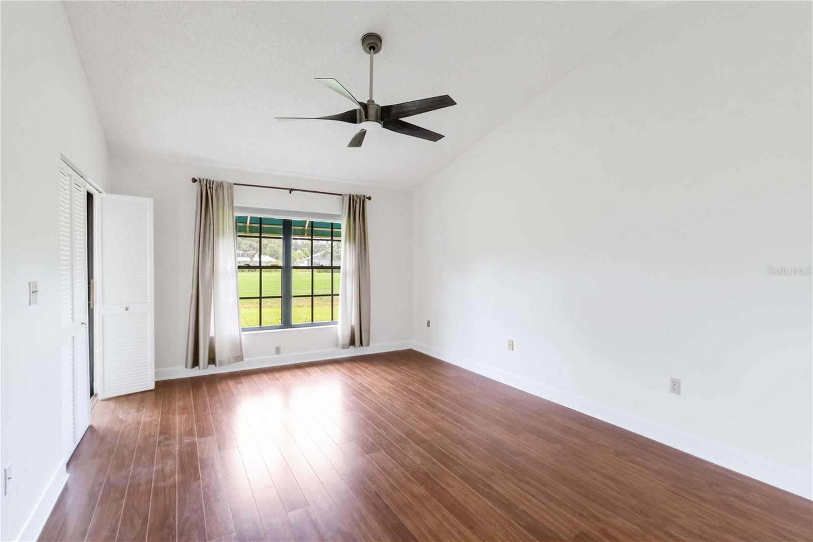 CLUBSIDE AT PALM-AIRE - Residential