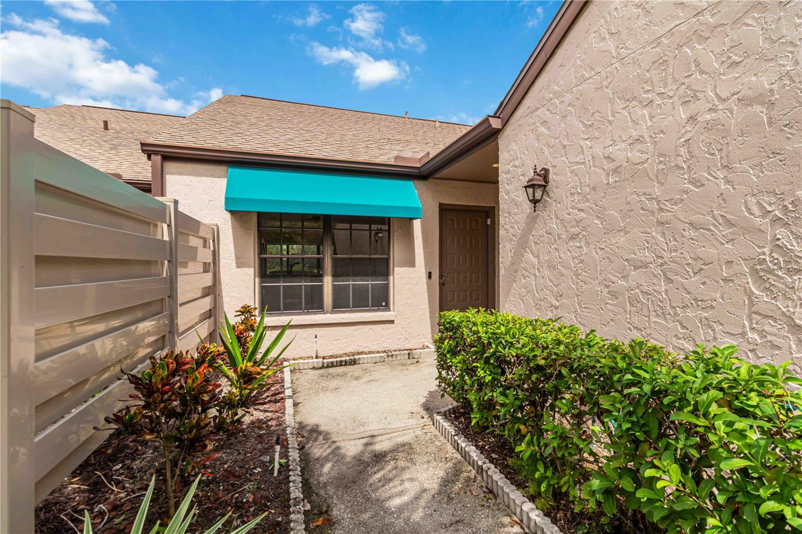 6085 CLUBSIDE DRIVE