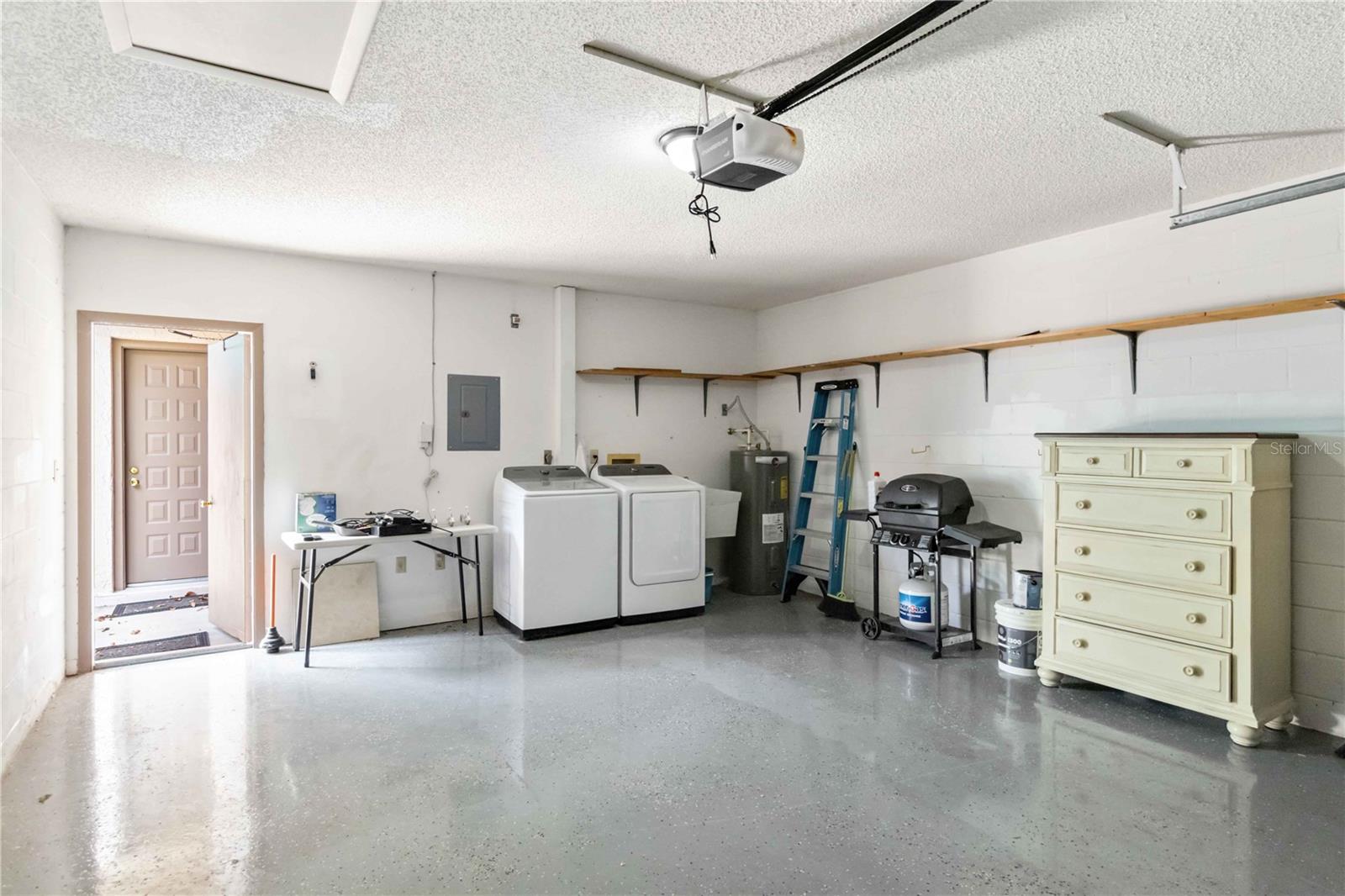 CLUBSIDE AT PALM-AIRE - Residential