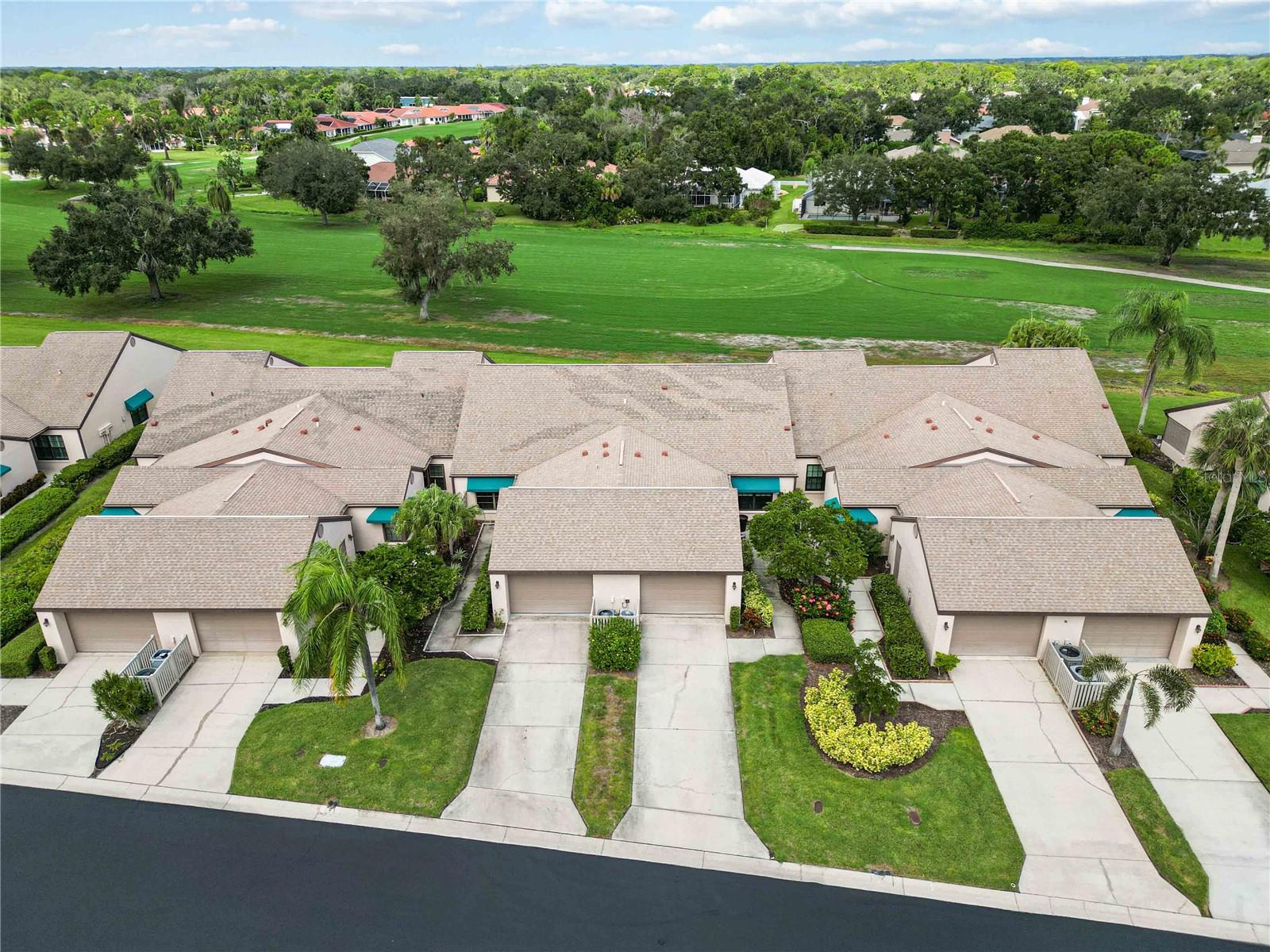 CLUBSIDE AT PALM-AIRE - Residential