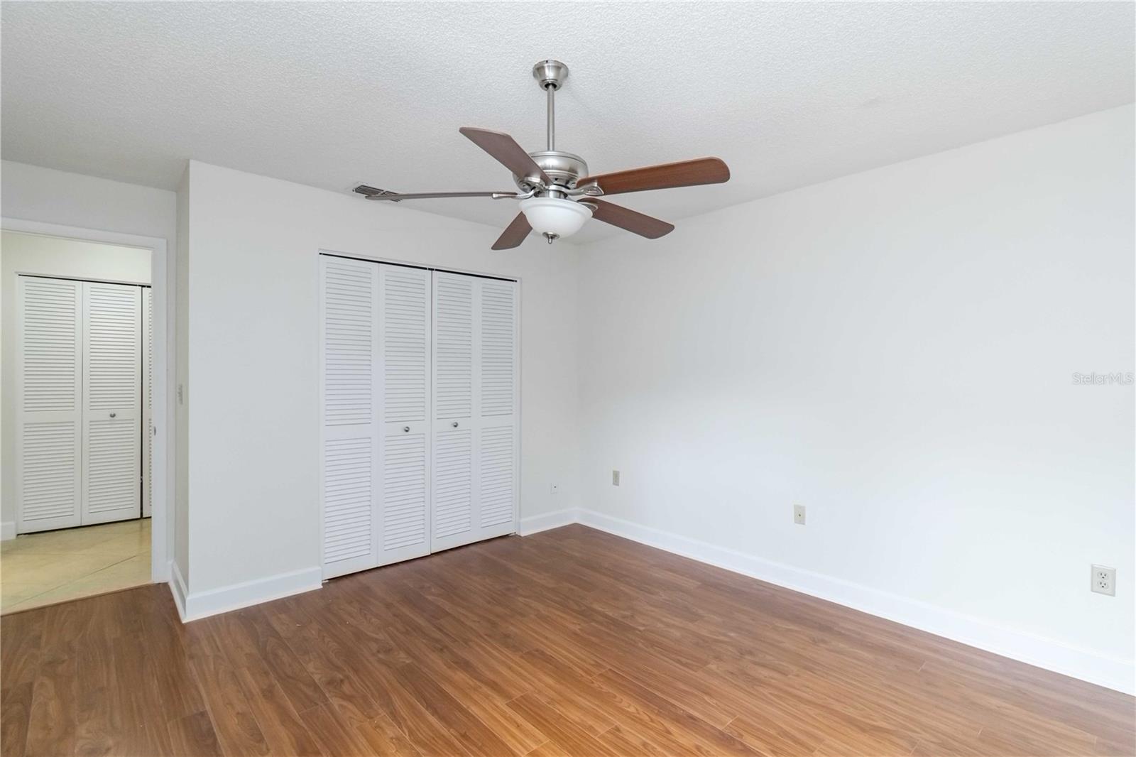 CLUBSIDE AT PALM-AIRE - Residential