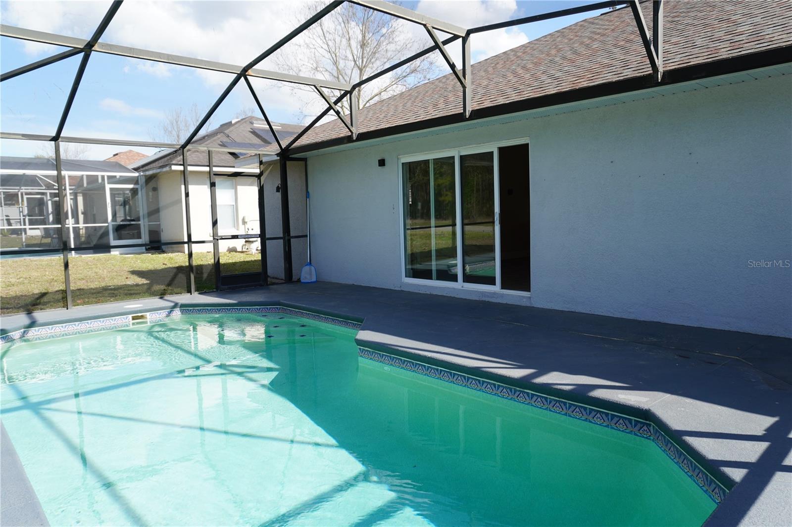 FLORIDA PINES PH 01 - Residential Lease