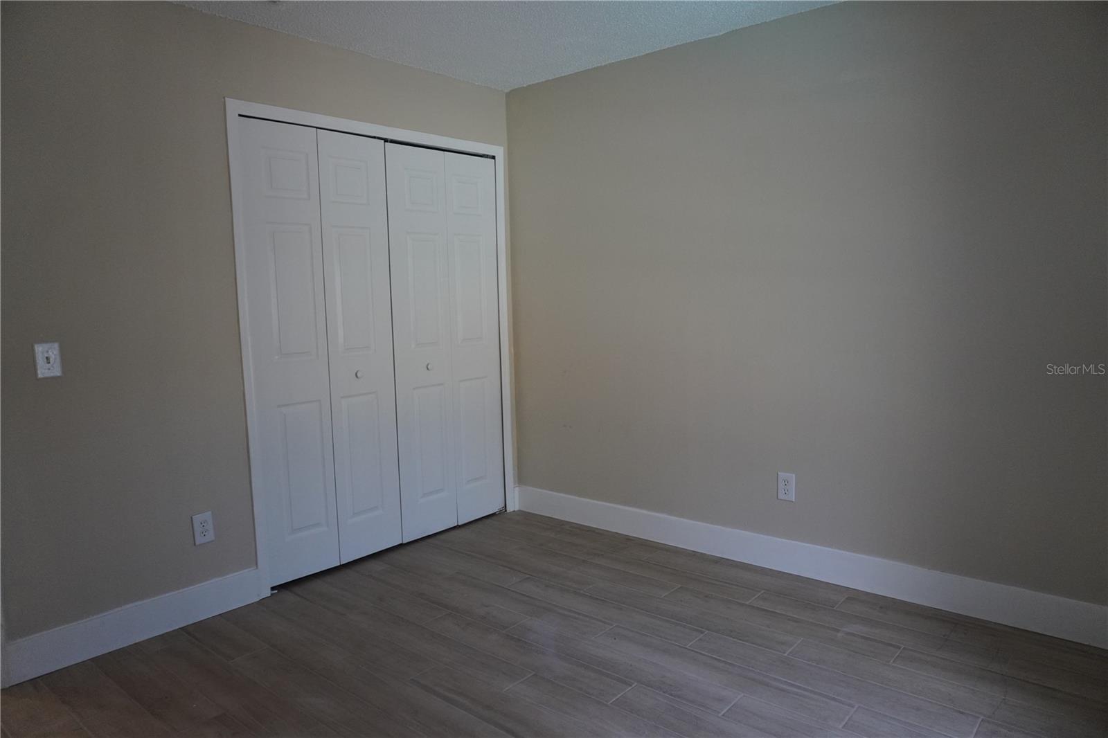 FLORIDA PINES PH 01 - Residential Lease