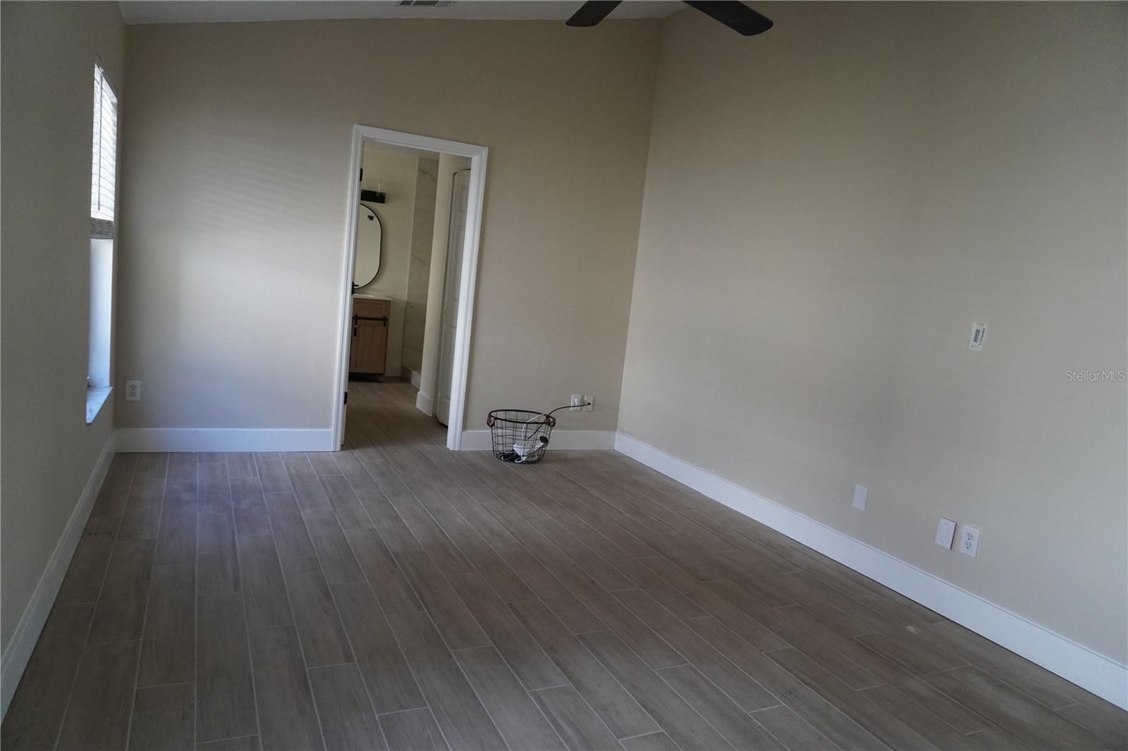 FLORIDA PINES PH 01 - Residential Lease