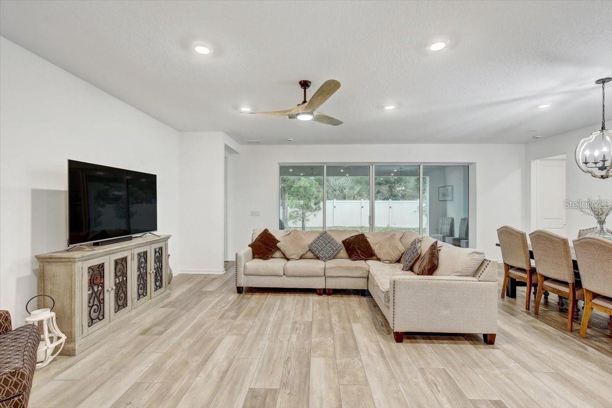 QUAIL CREST - Residential