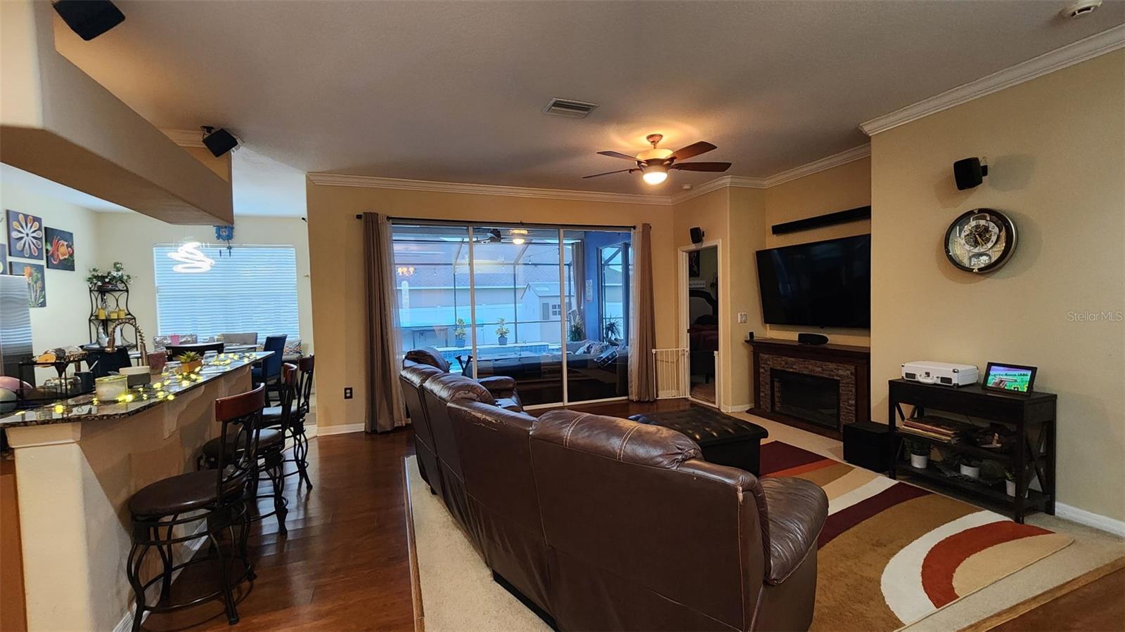 2304 HAMLET CIRCLE