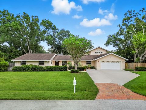 Photo of 15507 N Himes Avenue, Tampa, FL 33618 (MLS # TB8425641)
