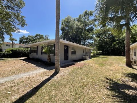 Photo of 2218 S Park Avenue, Sanford, FL 32771 (MLS # O6339464)