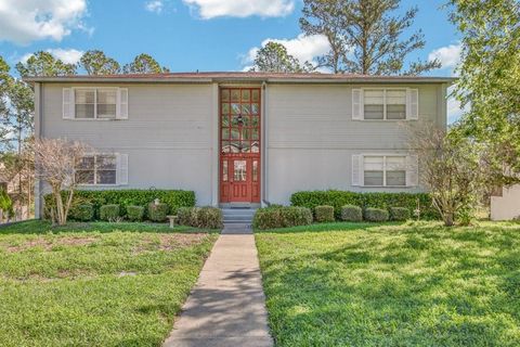 Photo of 2715 NW 104th Court #4, Gainesville, FL 32606 (MLS # GC538663)