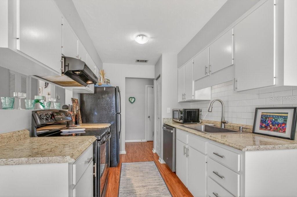 GOLF VIEW MANOR CONDOMINIUM OF GAINESVILLE - Residential