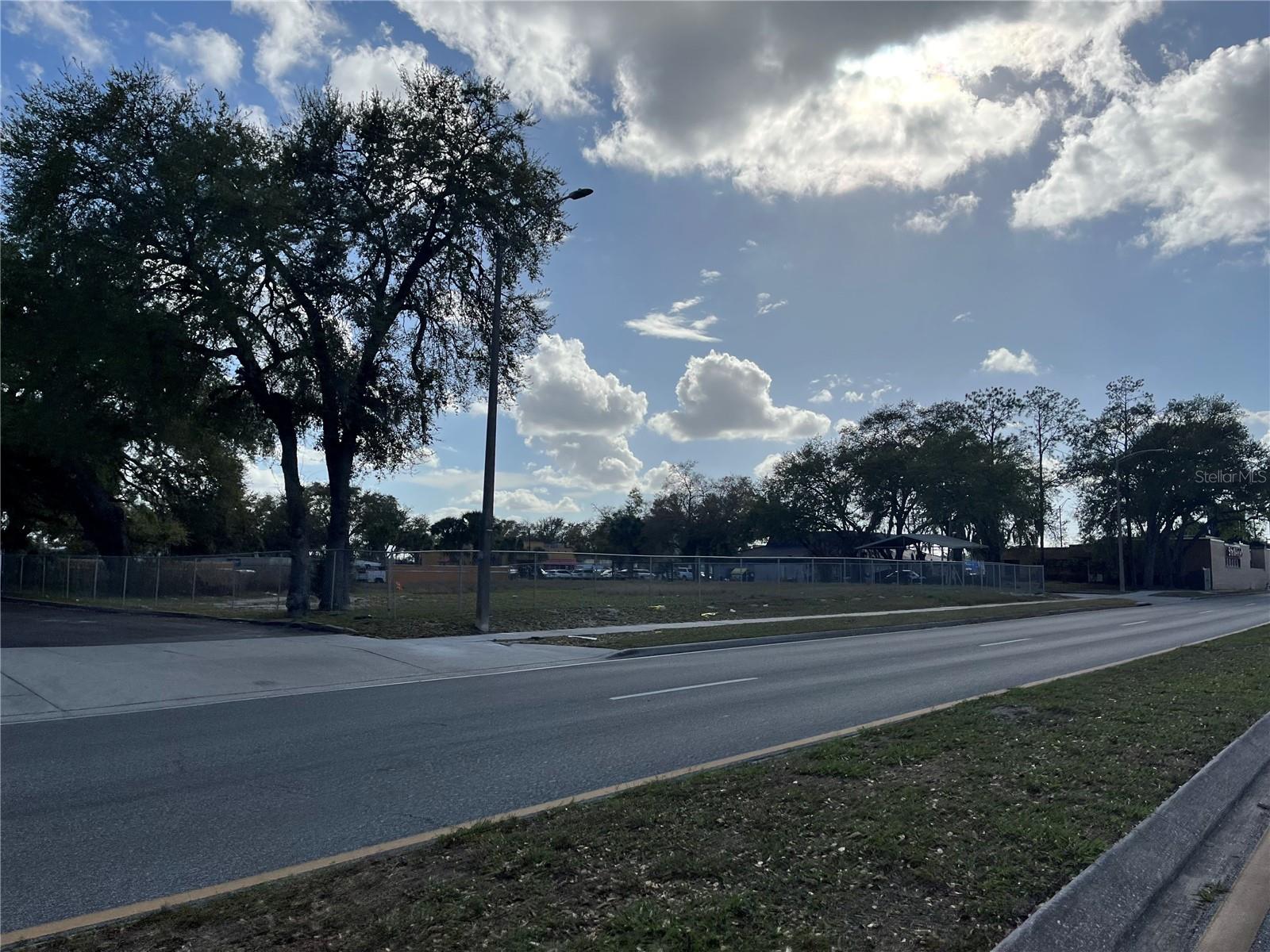 HARBOUR SQUARE - Commercial Sale