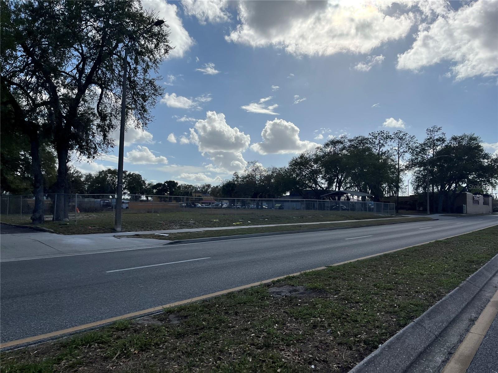 HARBOUR SQUARE - Commercial Sale