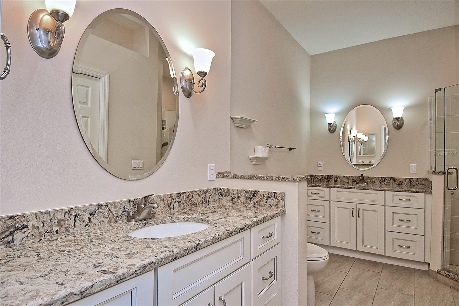 PELICAN POINTE GOLF & COUNTRY CLUB - Residential