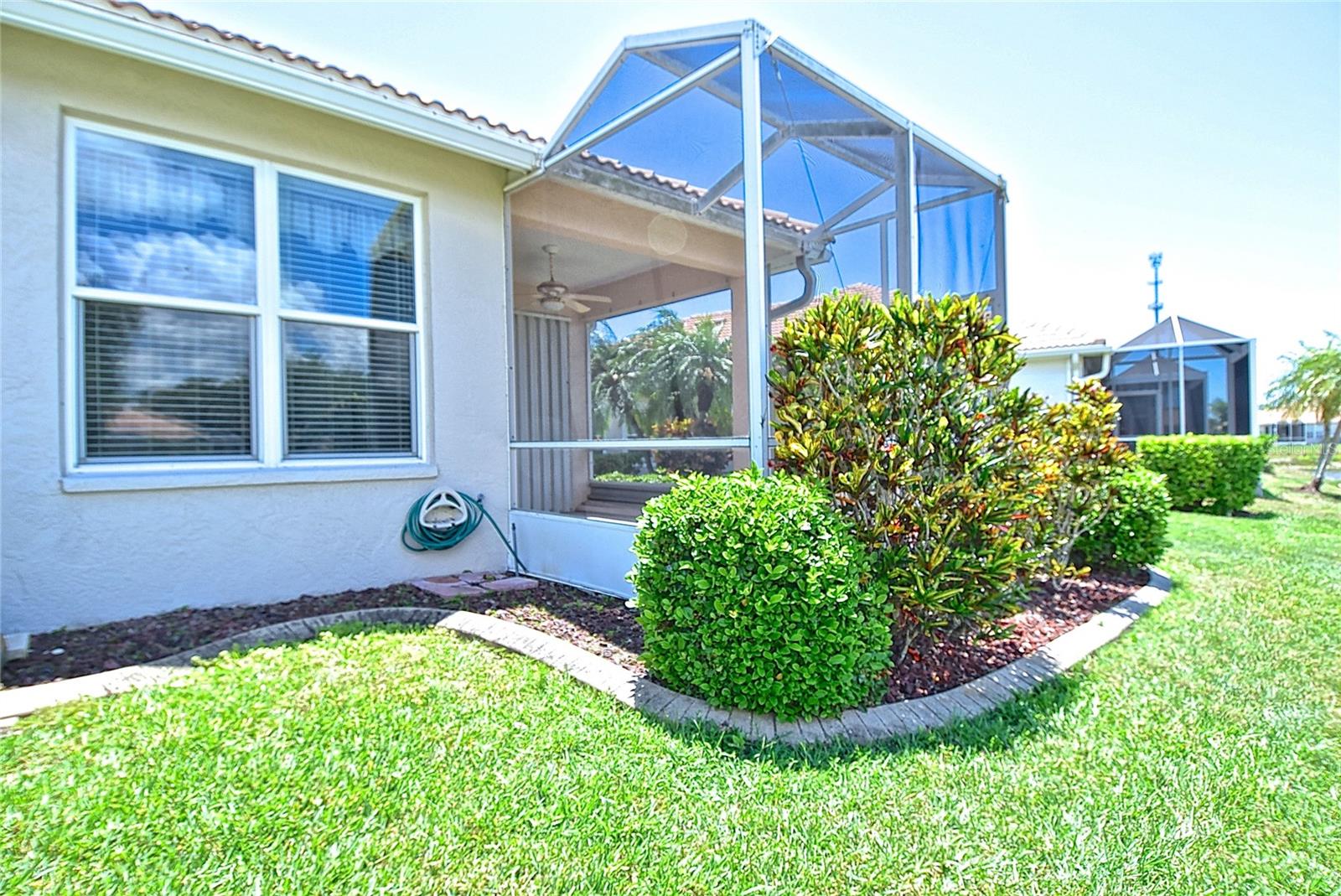 PELICAN POINTE GOLF & COUNTRY CLUB - Residential