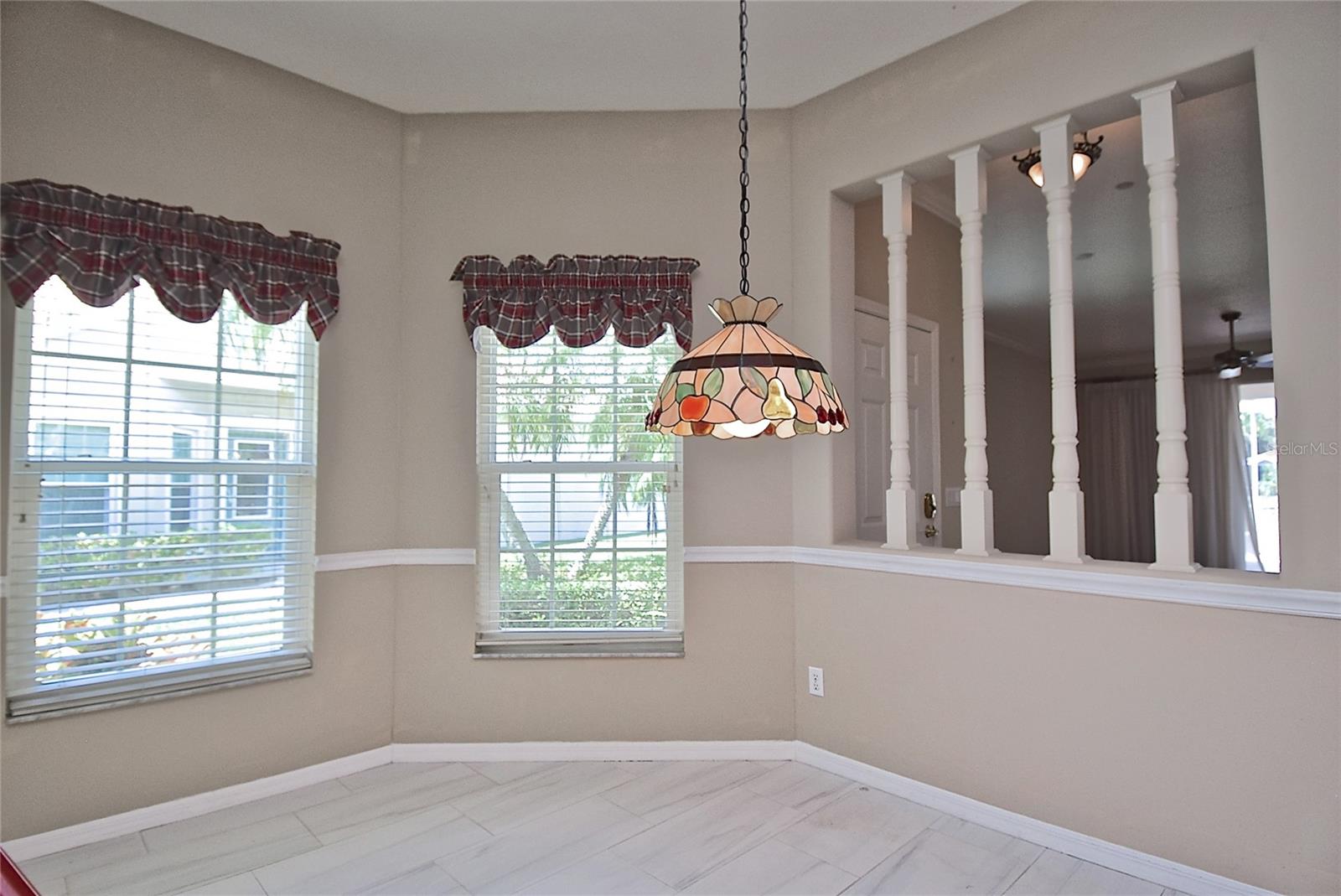 PELICAN POINTE GOLF & COUNTRY CLUB - Residential