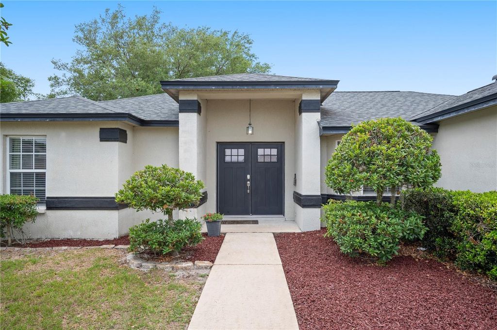 Photo of 3318 Merlot Drive, Lakeland, FL 33811 (MLS # L4961285)