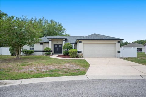 Photo of 3318 Merlot Drive, Lakeland, FL 33811 (MLS # L4961285)