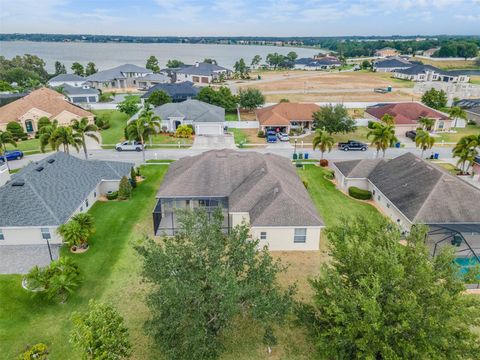 A home in WINTER HAVEN