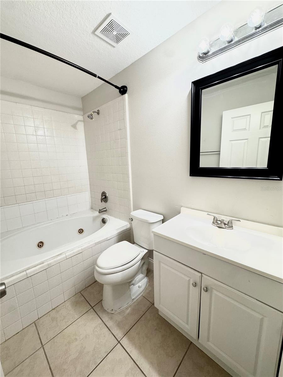 DELTONA LAKES UNIT 32 - Residential