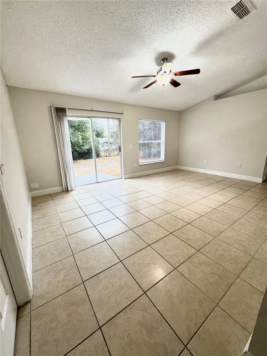 DELTONA LAKES UNIT 32 - Residential