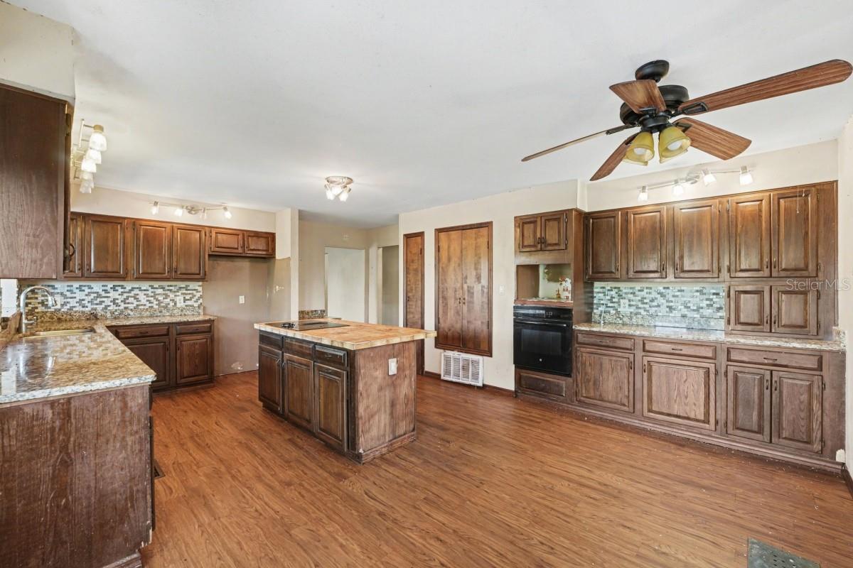 NOT IN SUBDIVISION - Residential