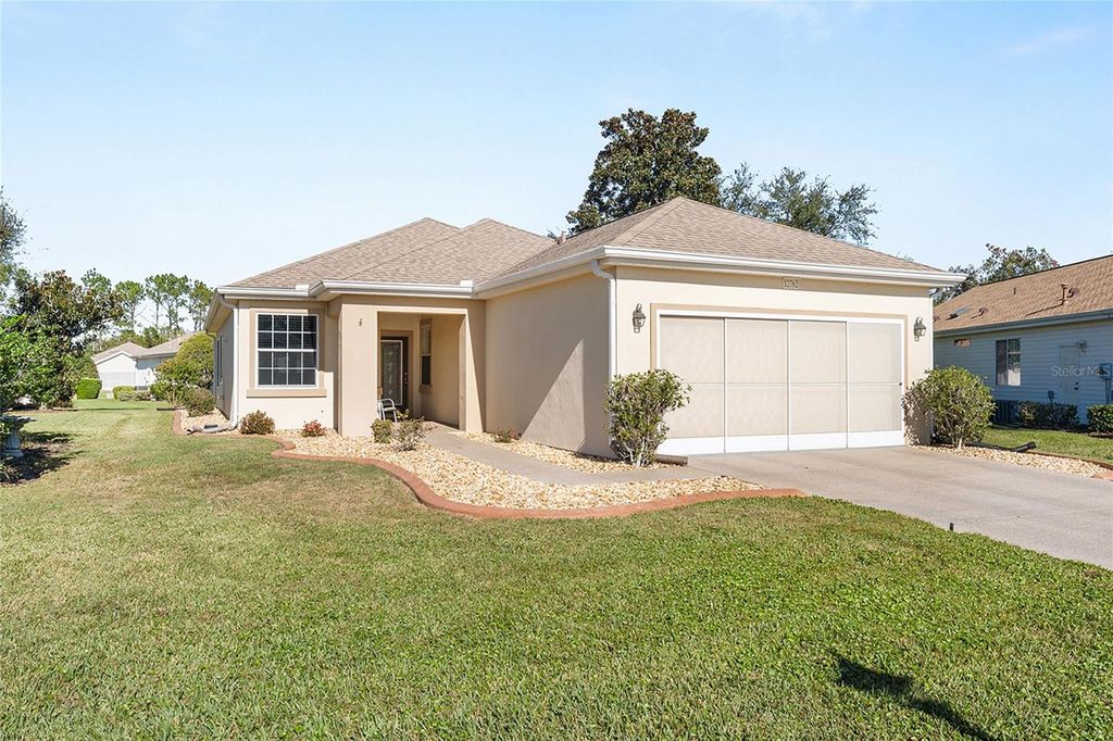 Photo of 12762 SE 92nd Terrace, Summerfield, FL 34491 (MLS # OM714814)