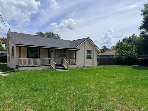 Photo of 1002 E Bougainvillea Avenue, Tampa, FL 33612 (MLS # TB8521355)