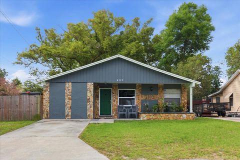 Photo of 2110 W Okaloosa Avenue, Tampa, FL 33604 (MLS # O6393851)