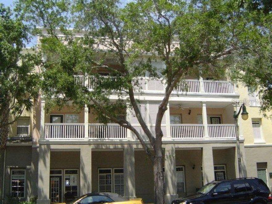 FURNISHED ONE BEDROOM CONDO IN DOWNTOWN CELEBRATION. GRANITE COUNTERS IN KITCHEN AND BATHROOM, KING SIZE BED. BALCONY WITH FURNITURE. GREAT LOCATION!! NOTE: SMALL DOG. NO CATS.