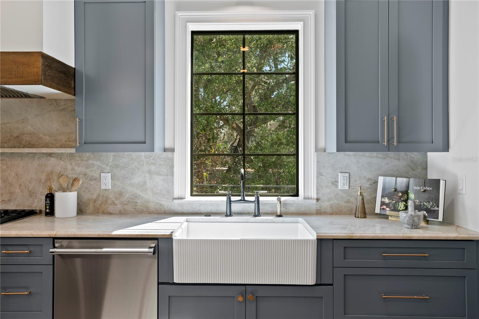 SUNSET PARK - Residential