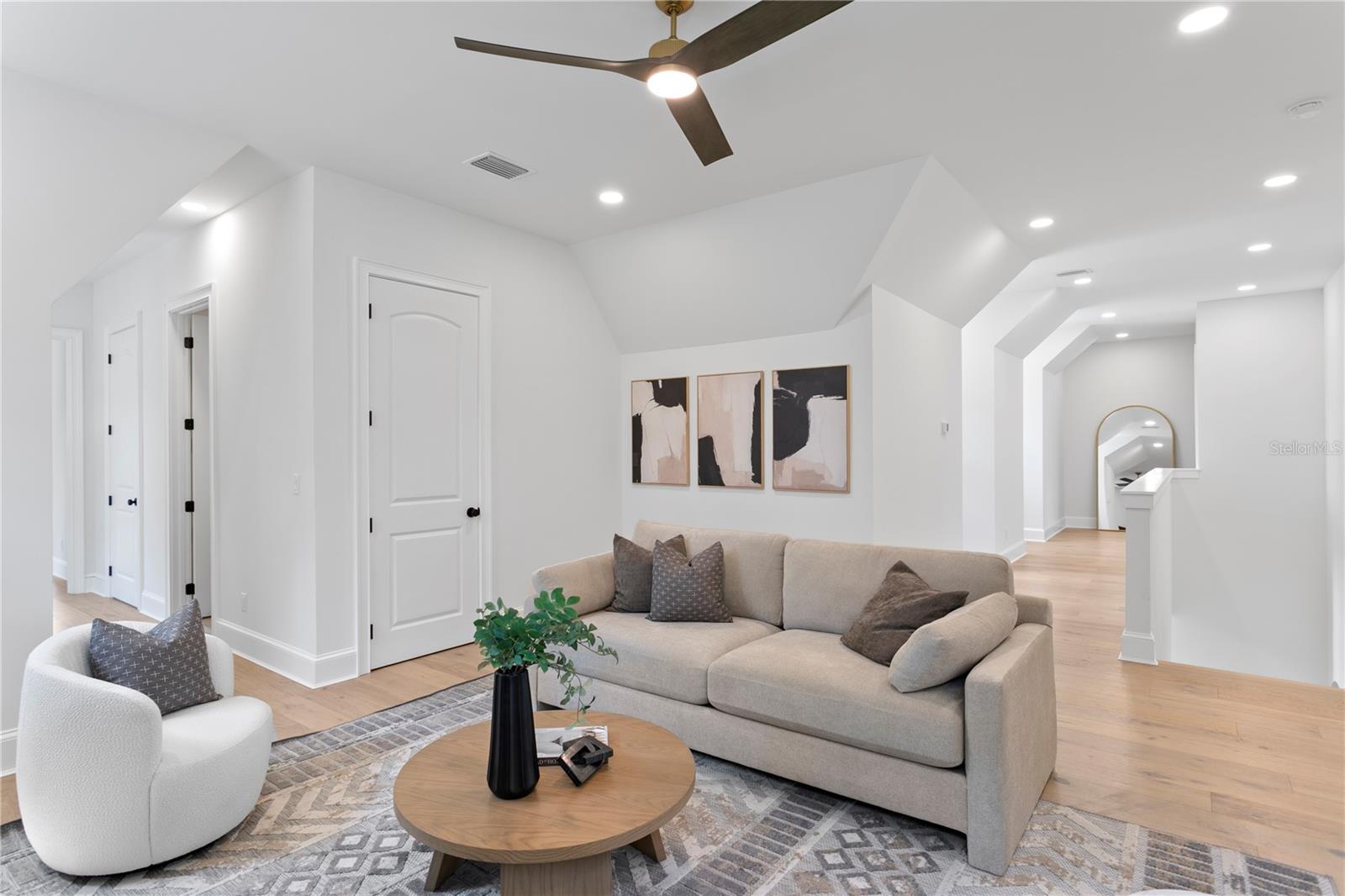 SUNSET PARK - Residential