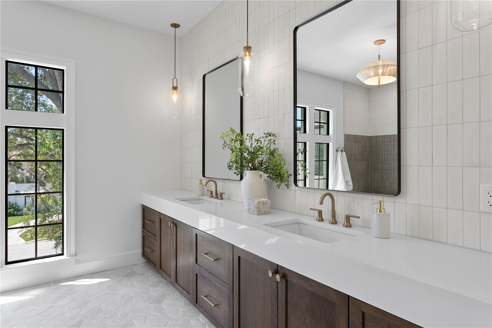 SUNSET PARK - Residential