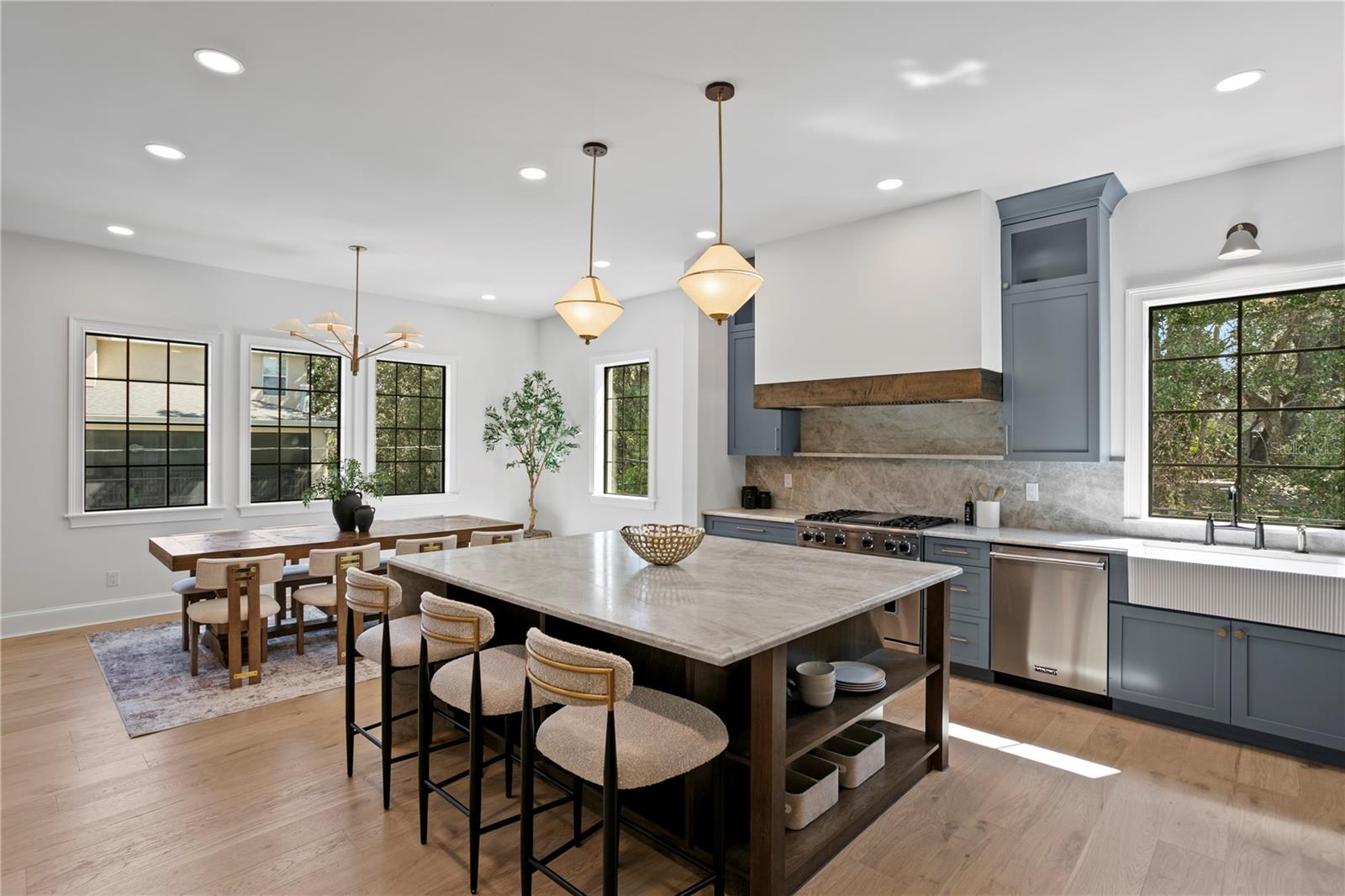 SUNSET PARK - Residential