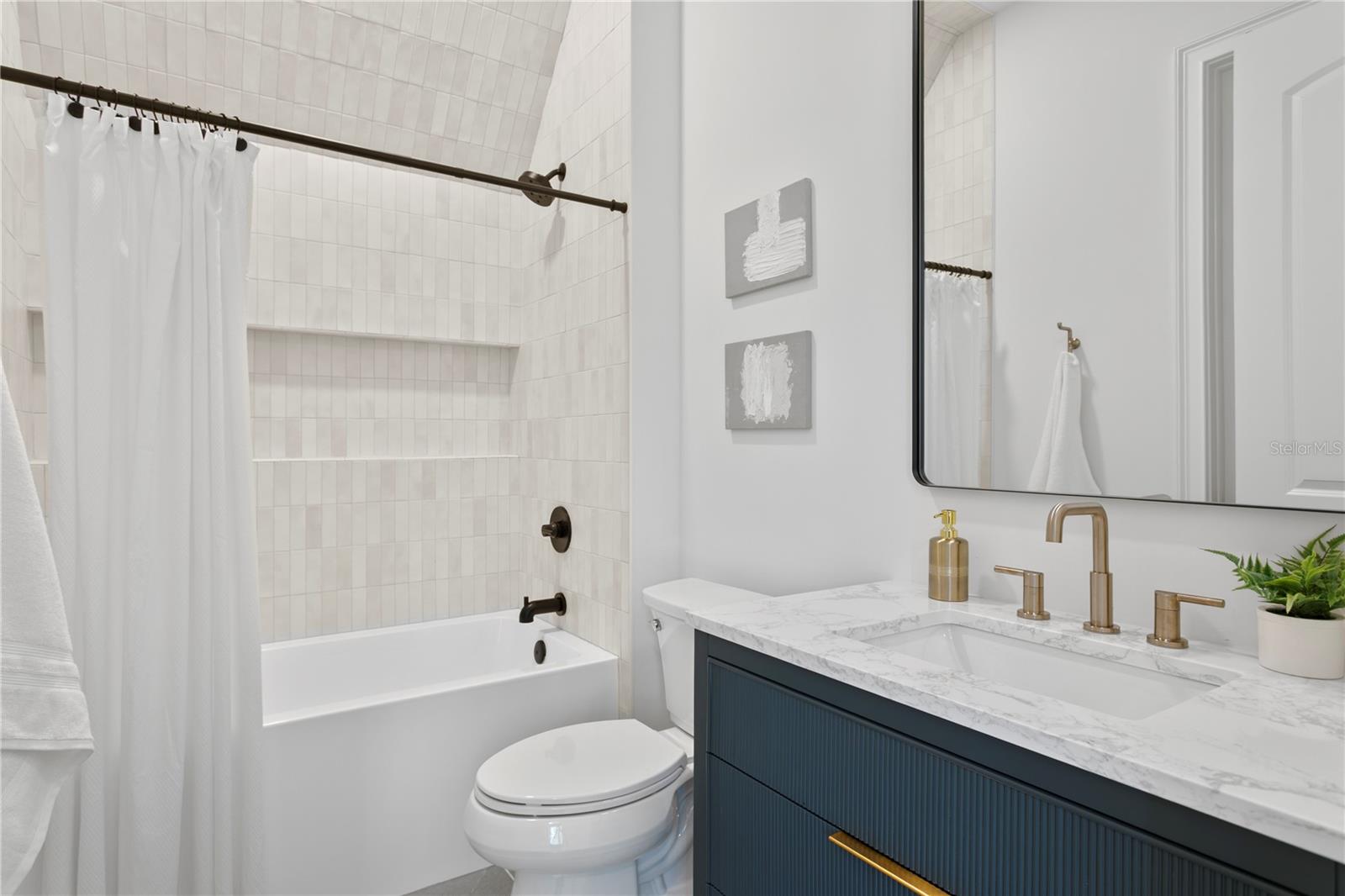 SUNSET PARK - Residential