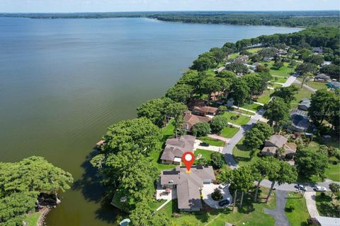 Tiny photo for 1000 Loves Point Drive, Leesburg, FL 34748 (MLS # G5114858)
