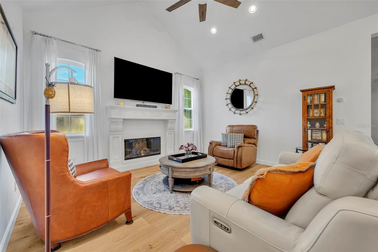 DIXIE TERRACE - Residential