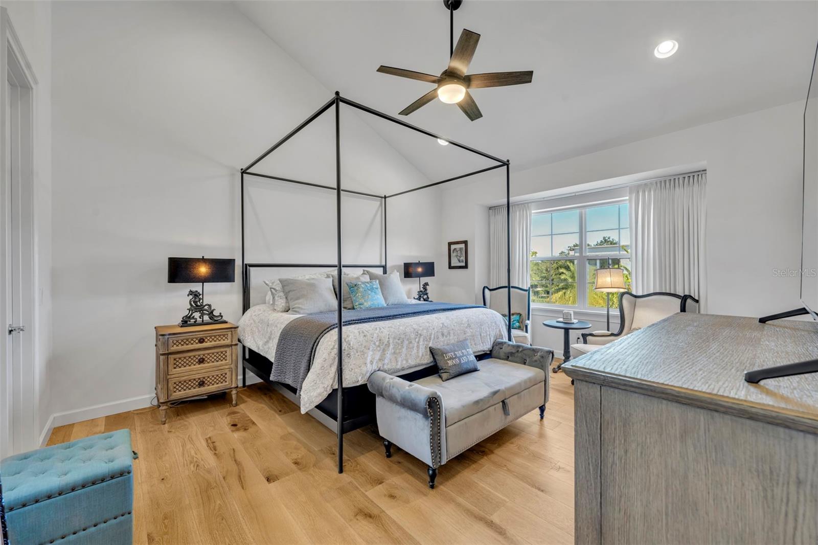 DIXIE TERRACE - Residential